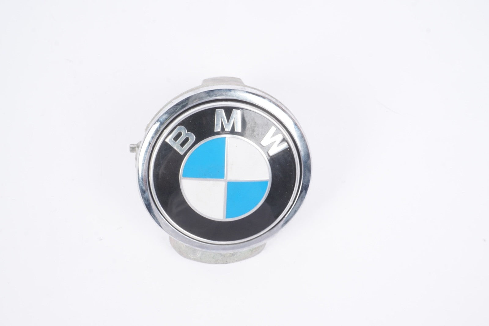 12-18 OEM BMW F13 F12 F06 M6 640i 650i Trunk Lid Emblem Button Ring