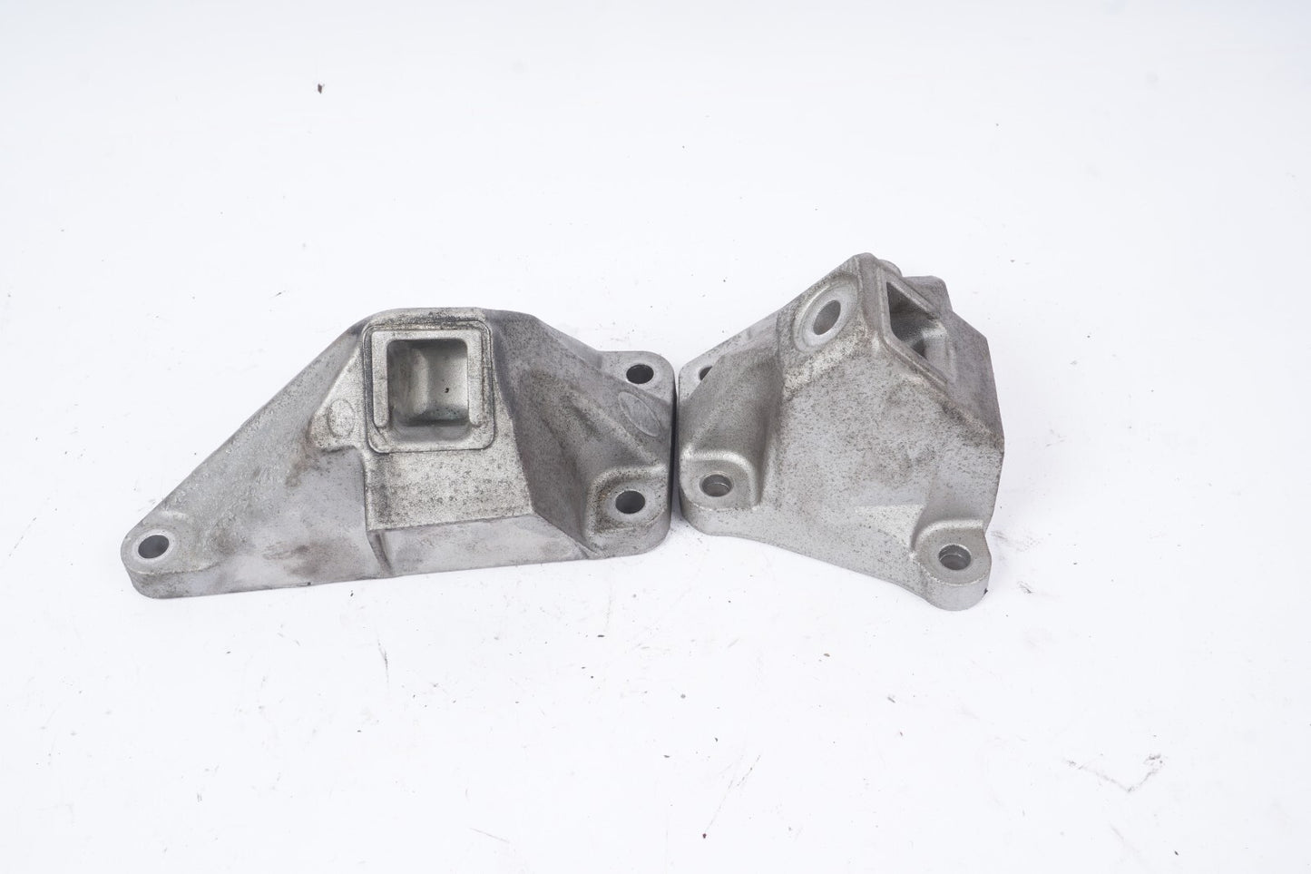 2012-2018 BMW 650I 550i 750i Engine Mount Bracket Left & Right OEM