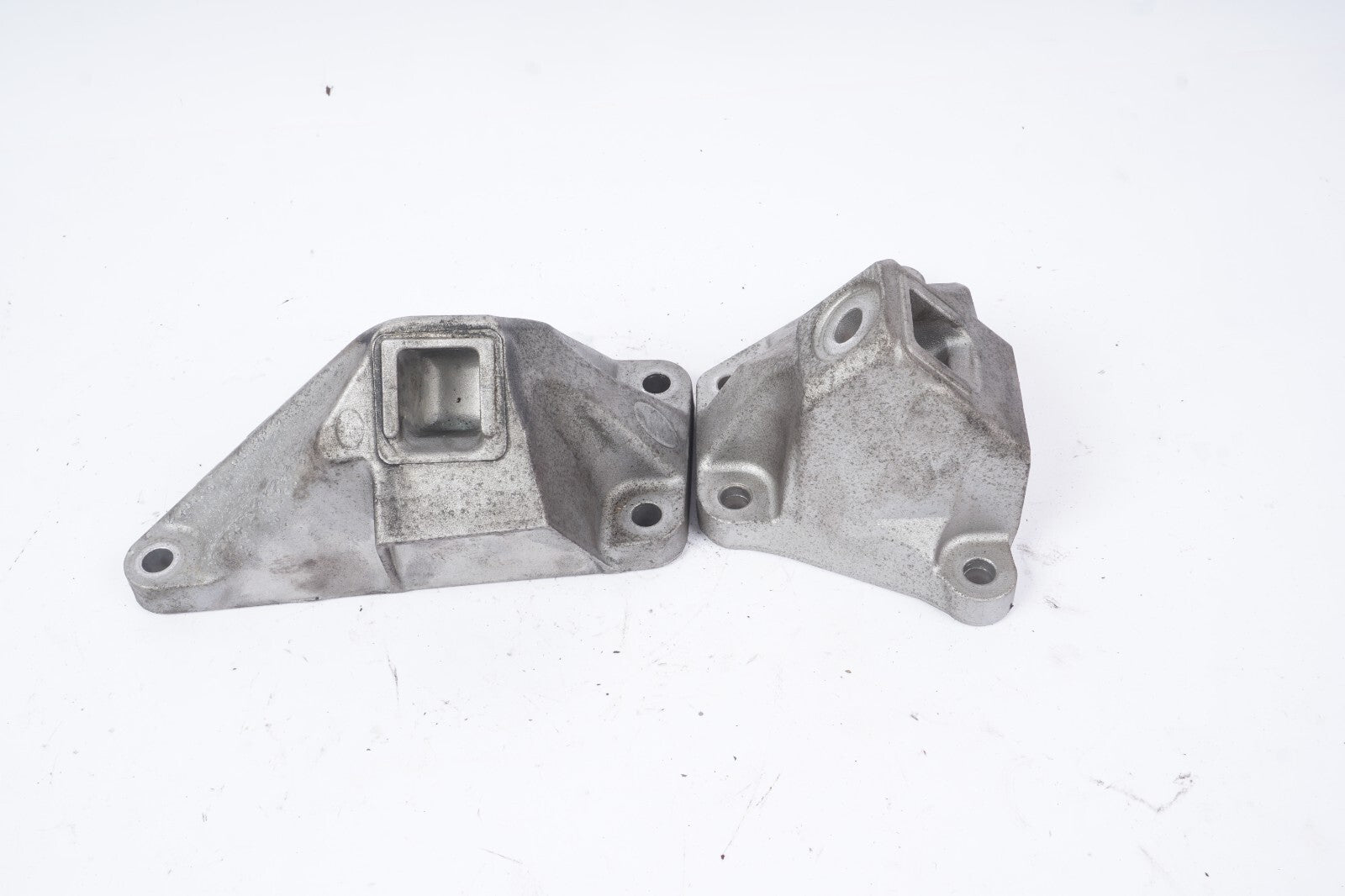 2012-2018 BMW 650I 550i 750i Engine Mount Bracket Left & Right OEM