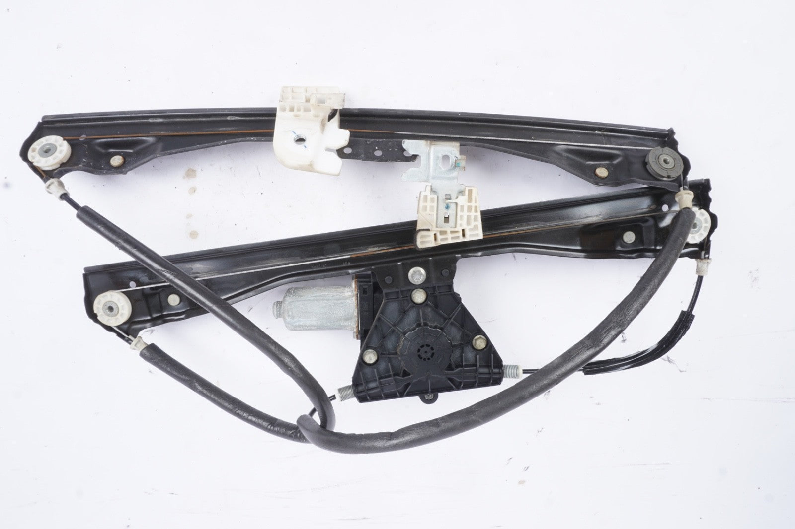 2017 - 2024 NISSAN TITAN FRONT RIGHT SIDE DOOR WINDOW REGULATOR OEM 80700EZ00D