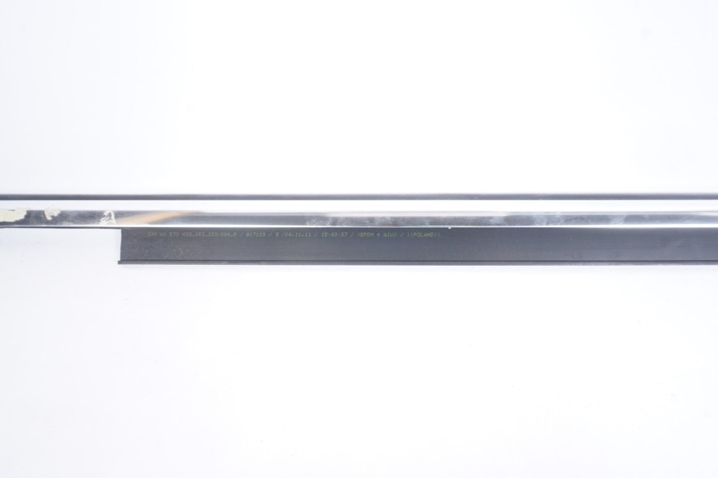 12 - 18 AUDI A7 QUATTRO  Front Right Exterior DOOR / Window SLOT SEAL TRIM