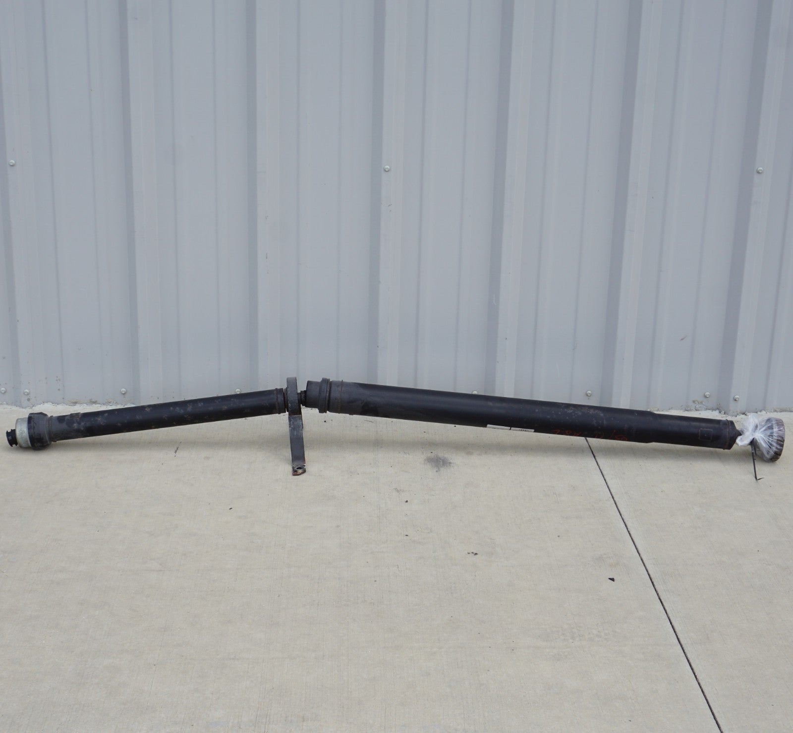 2011 - 2018 Audi A8 Quattro Rear Driveshaft Assembly OEM