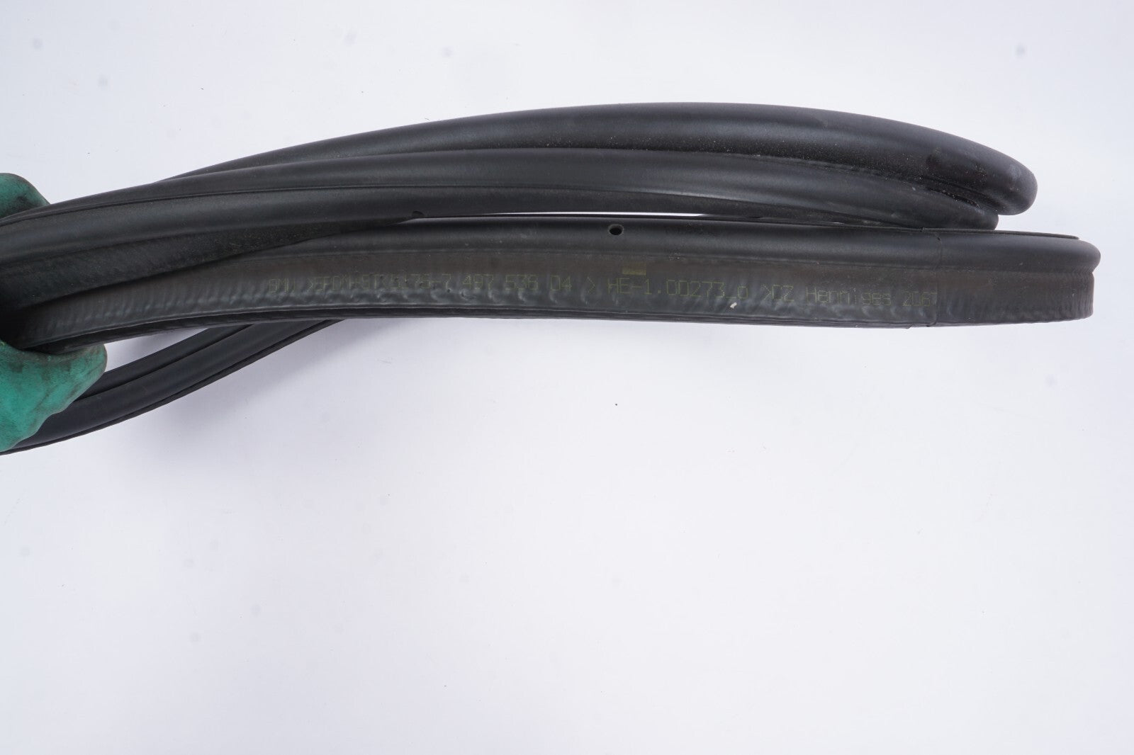 21 - 24 BMW 430I Convertible Trunk Weatherstrip Seal 7497536 OEM
