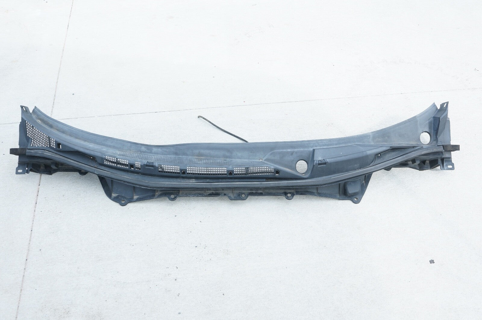 Genuine Nissan Quest Cvr Cowl Top 668621JA1A / 66862-1JA1A OEM