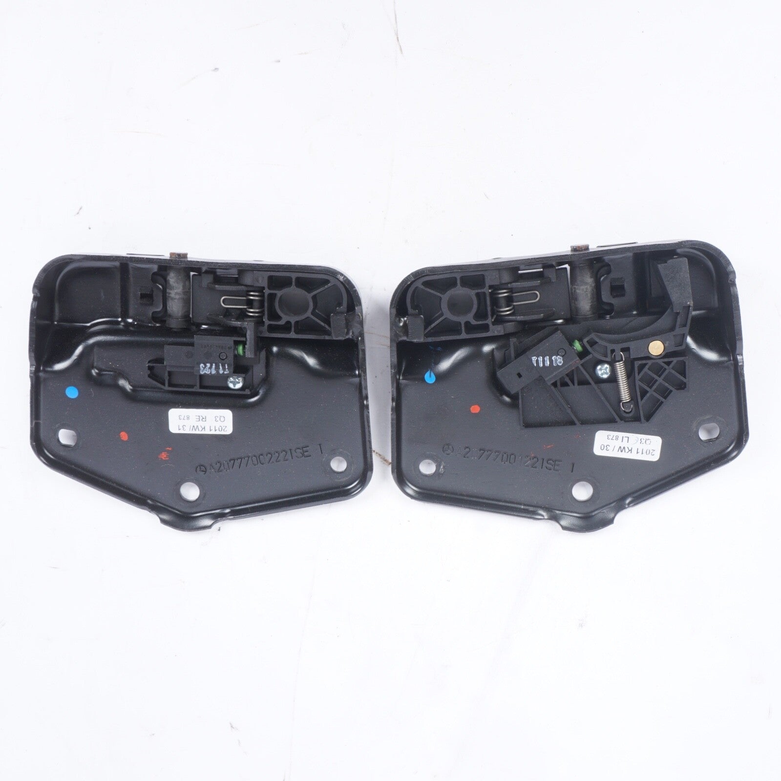 10-17 Mercedes E350 E550 Convertible Front Top Roof Lock Latch  Left & Right OEM