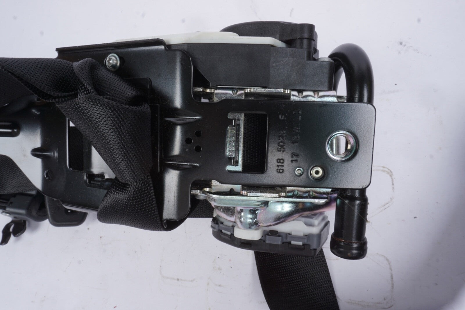 10 -  17 Mercedes E350 E550 Coupe Convertible Right Front Seat Belt