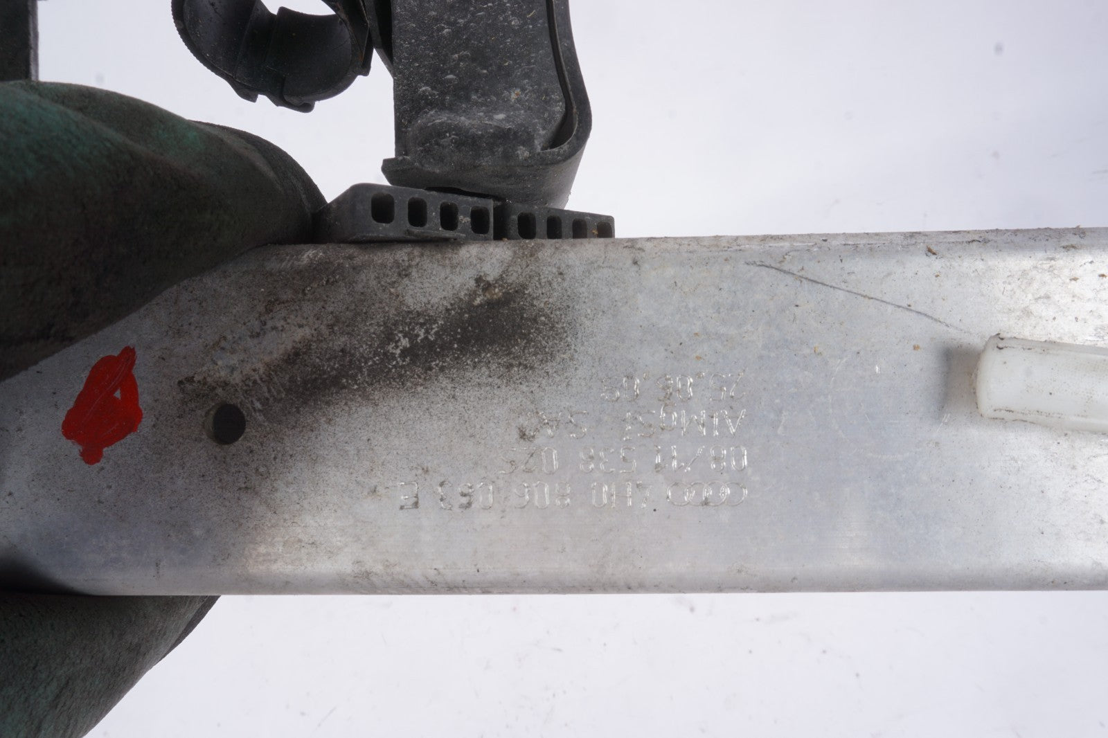 2011 - 2014 Audi A8 4.0l Front Left Bumper Impact Beam Bar Bracket OEM