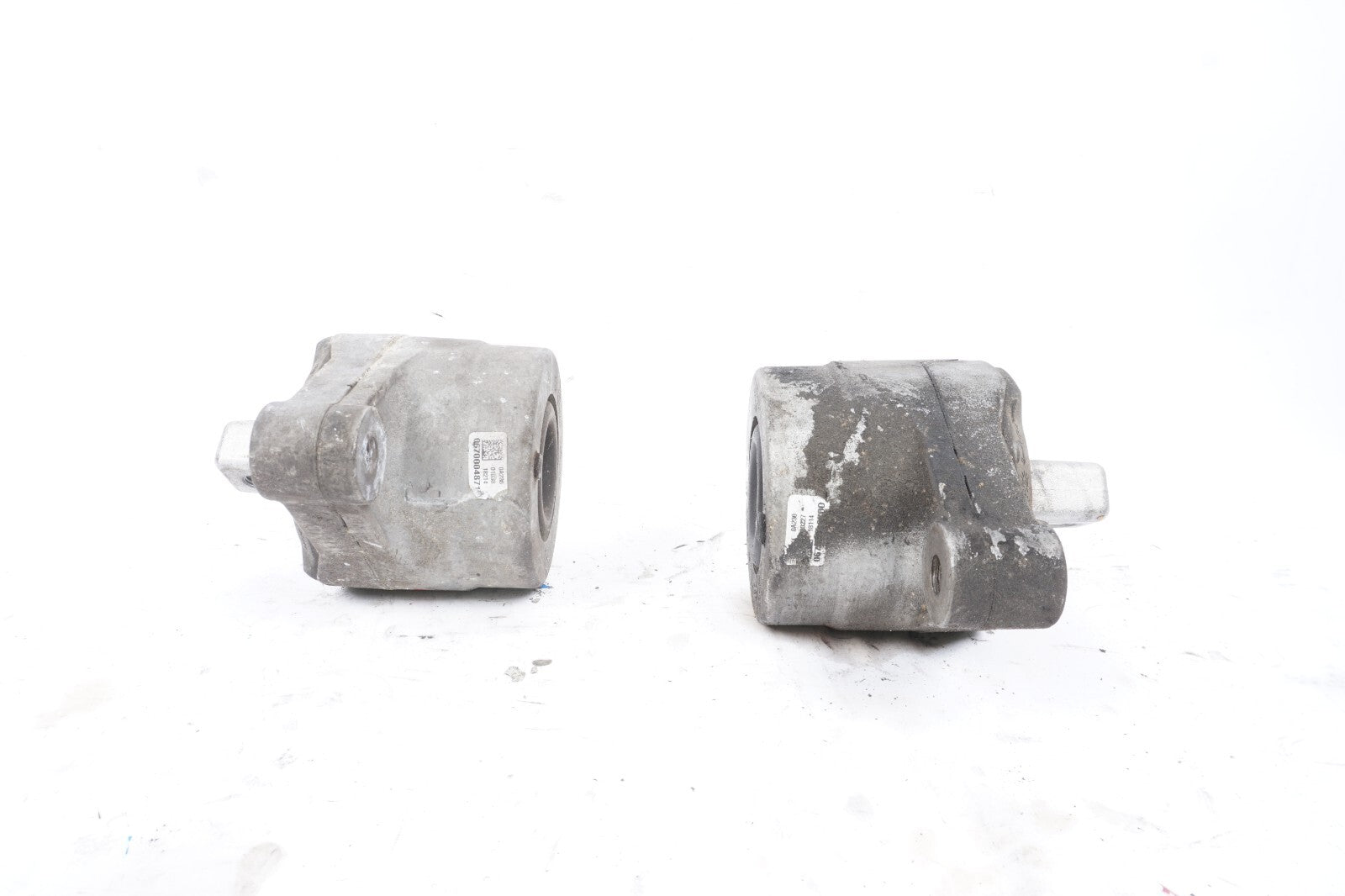 2014-2019 Maserati Ghibli 3.0L Engine Motor Mount Left & Right OEM 51K