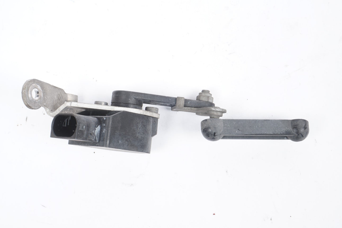 13-18 BMW 650i 640i Front Left Driver Suspension Height Level Sensor  OEM