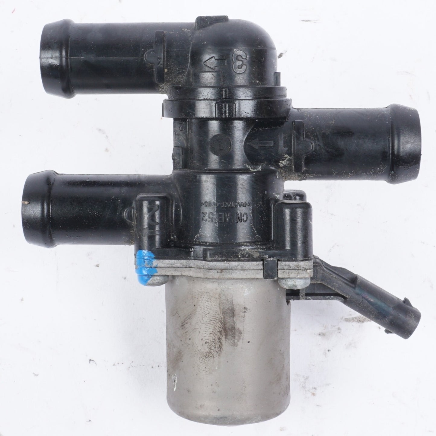 2021-2023 Polestar 2 Heater Water Valve 31684222  OEM
