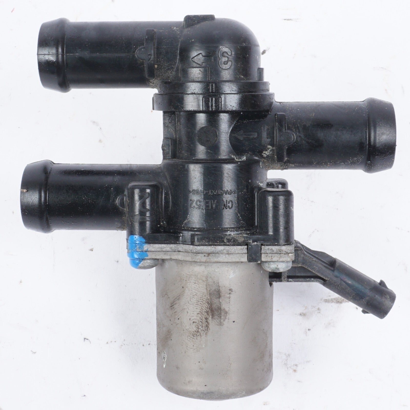 2021-2023 Polestar 2 Heater Water Valve 31684222  OEM