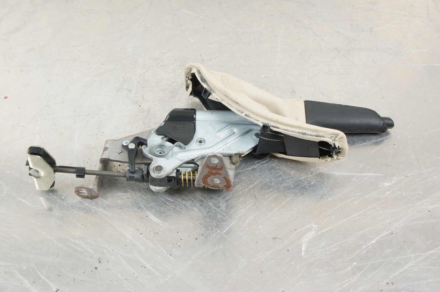 2006-2013 BMW 328I 332 CONVERTIBLE EMERGENCY HANDBRAKE HANDLE LEVER 6764924 OEM