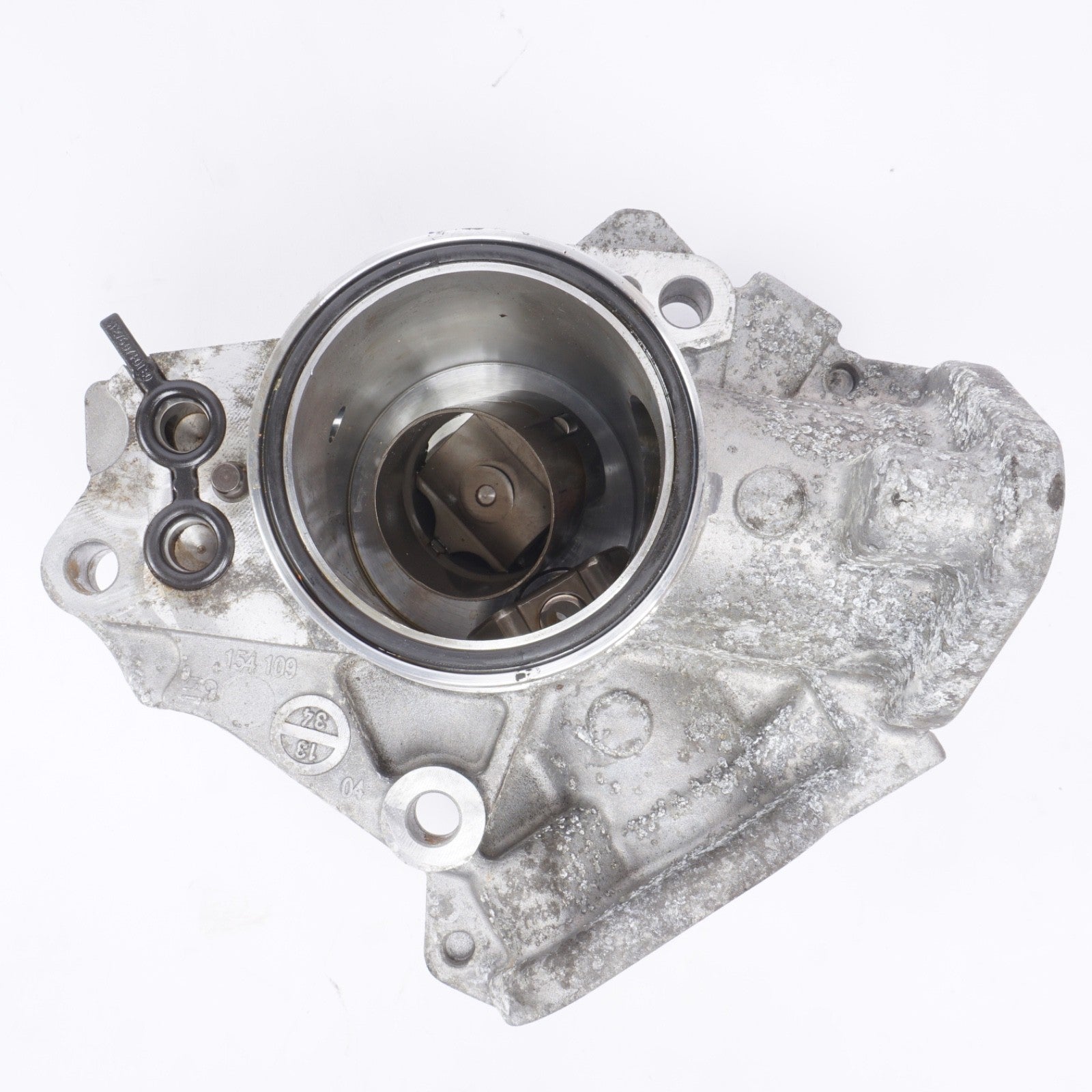2014-2017 MERCEDES W222 S550 4.6L V8 HIGH PRESSURE FUEL PUMP HOUSING OEM