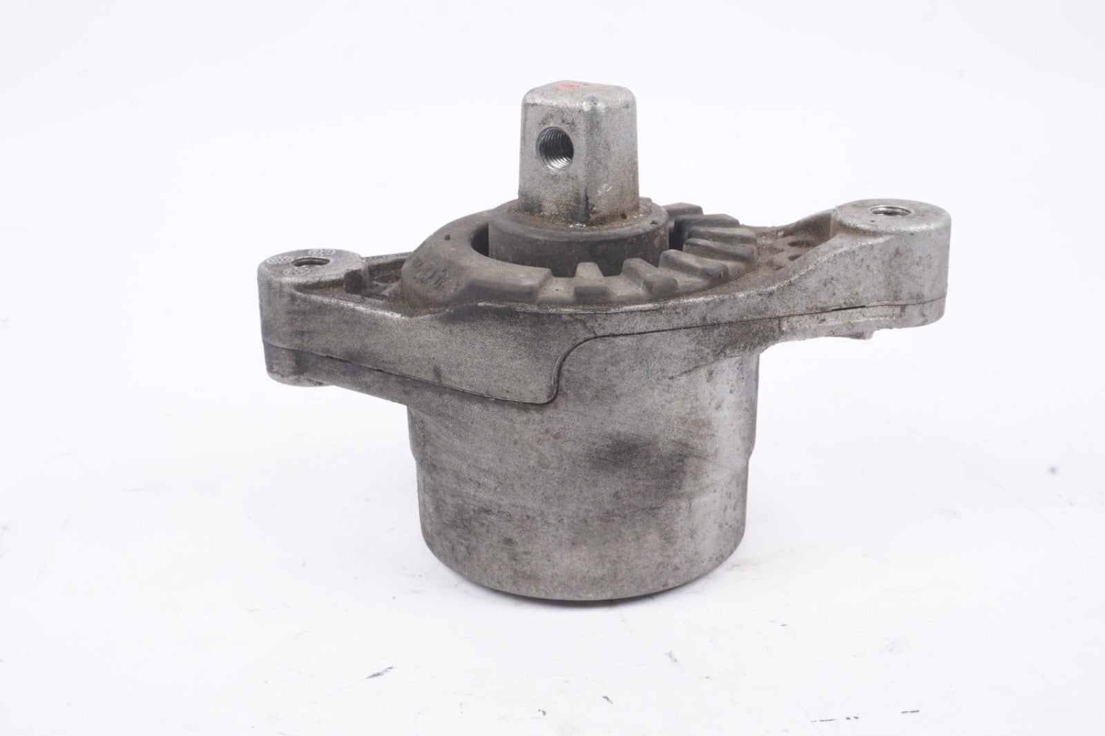 2014 - 2020 MASERATI GHIBLI 3.0L ENGINE MOTOR LEFT SIDE MOUNT BRACKET OEM