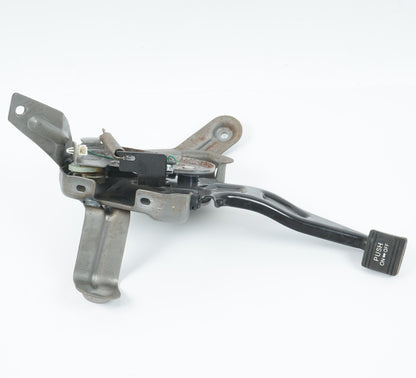 11 - 17 HONDA ODYSSEY EMERGENCY PARKING BRAKE PEDAL OEM