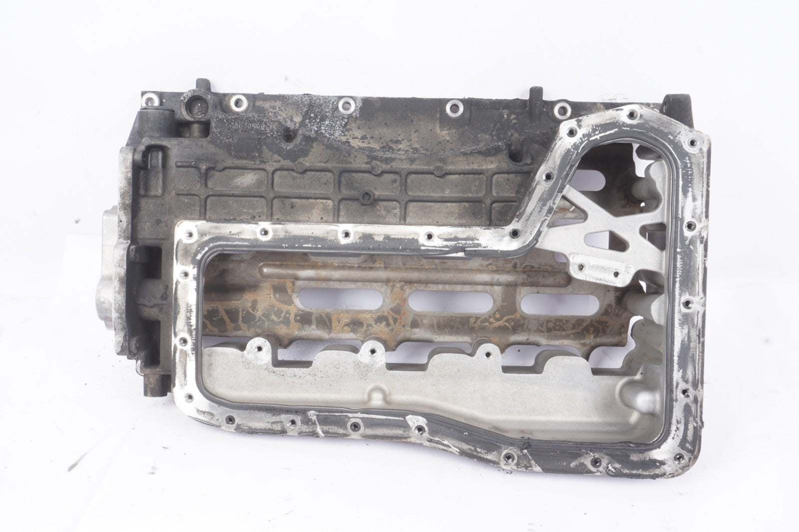 16-19 Nissan Titan XD 5.0L CUMMINS OEM UPPER ENGINE OIL PAN