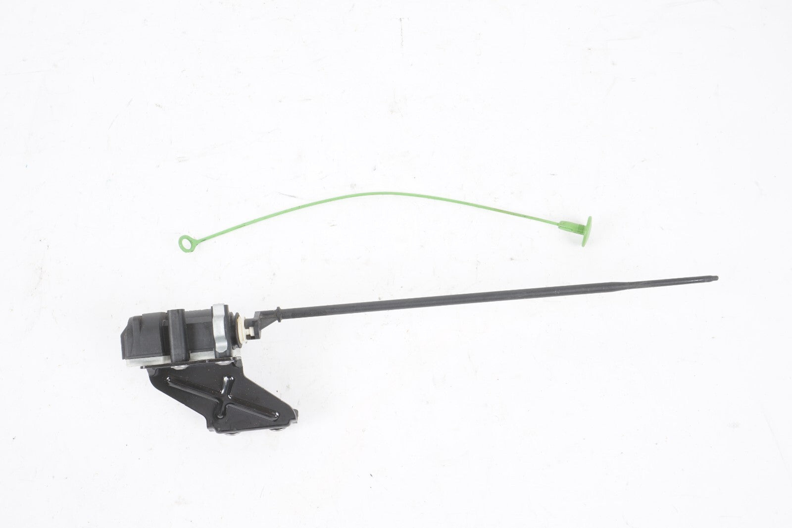 2010-2017 BMW 550I GT F07 FUEL TANK DOOR LID ACTUATOR 7139398 OEM