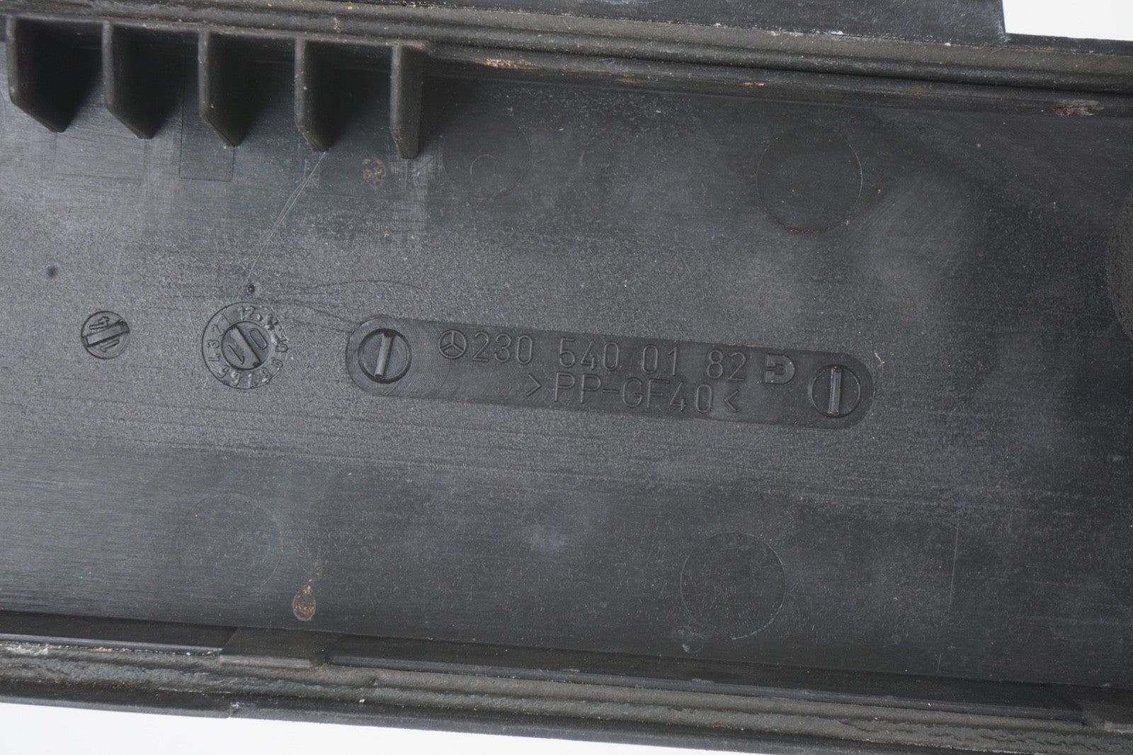 2003-2008 Mercedes-Benz R230 SL500 SL55 AMG Fuse Box Cover Lid 2305400182 OEM