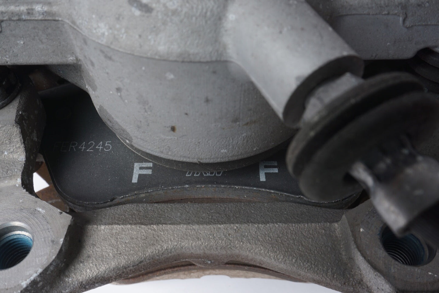2010-2013 MERCEDES E350 FRONT LEFT DRIVER SIDE BRAKE CALIPER OEM 27K Miles