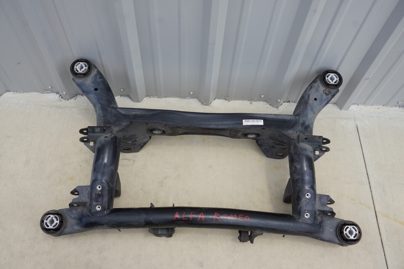 2017 - 2022 ALFA ROMEO GIULIA 2.0L RWD REAR SUBFRAME CROSSMEMBER OEM 00505521660