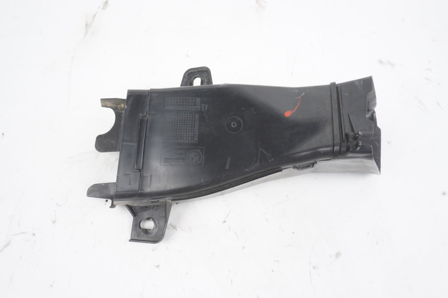 12-15 BMW F12 650i 640i Front Brake Duct Pipe Hose Left Driver Side 7211515 OEM