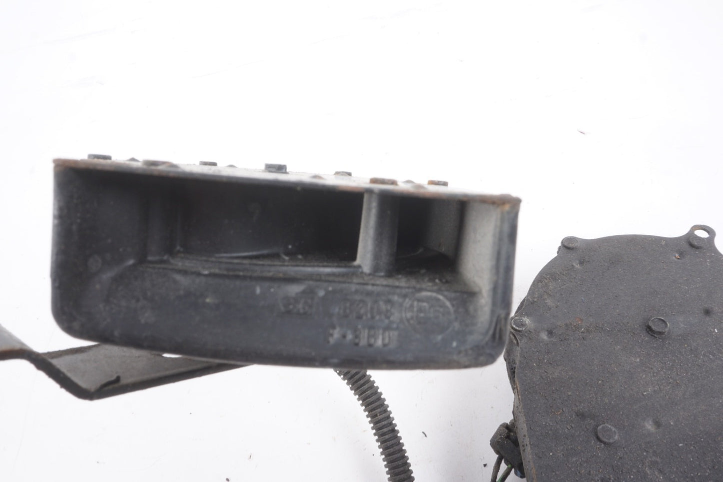 1987 - 1993 Cadillac Allante Horn Signal High And Low OEM