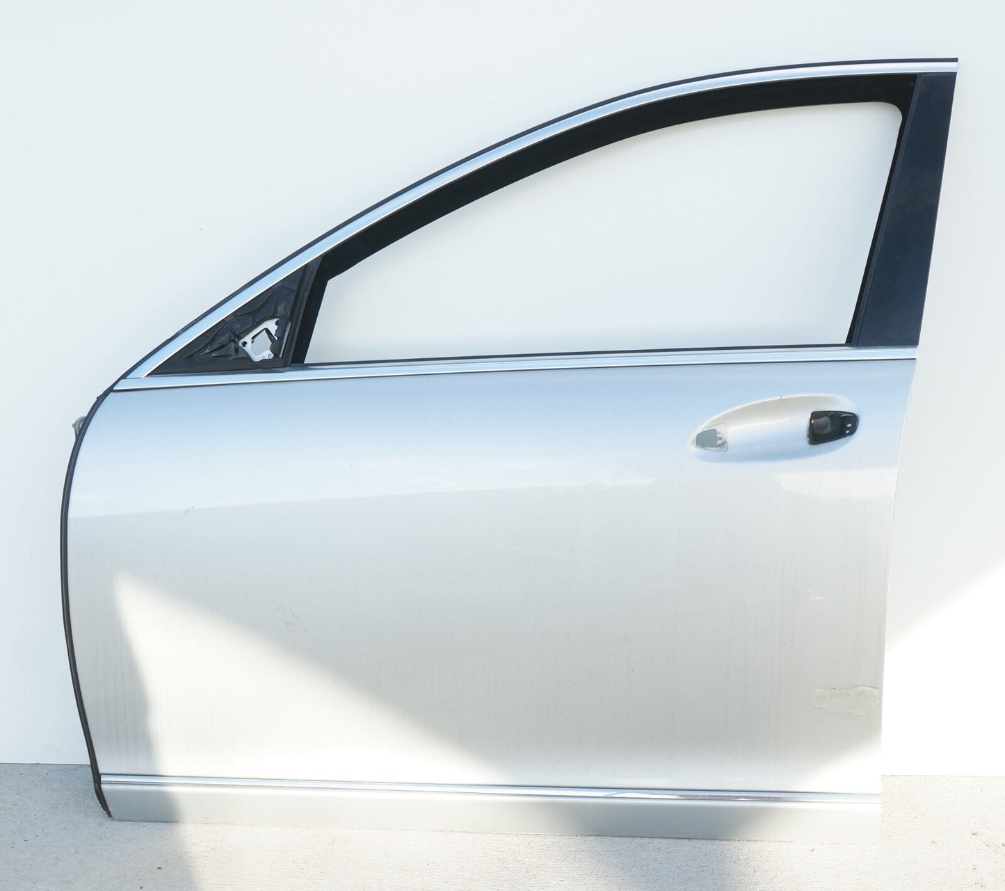 2007 - 2013 MERCEDES-BENZ S550 FRONT LEFT DRIVER SIDE DOOR SHELL OEM
