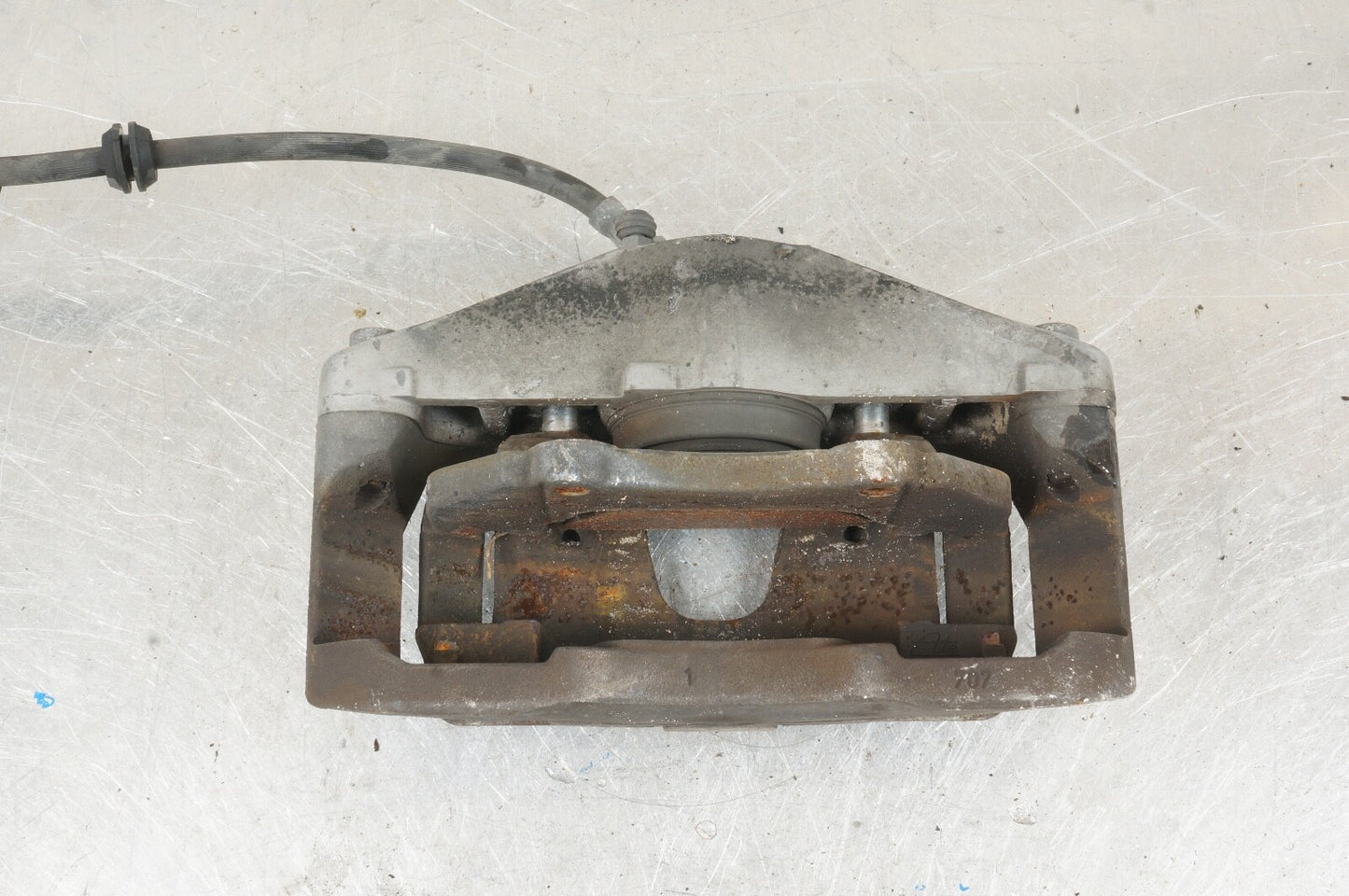 06-13 VOLVO C70 FRONT LEFT DRIVER SIDE BRAKE CALIPER ASSEMBLY, OEM