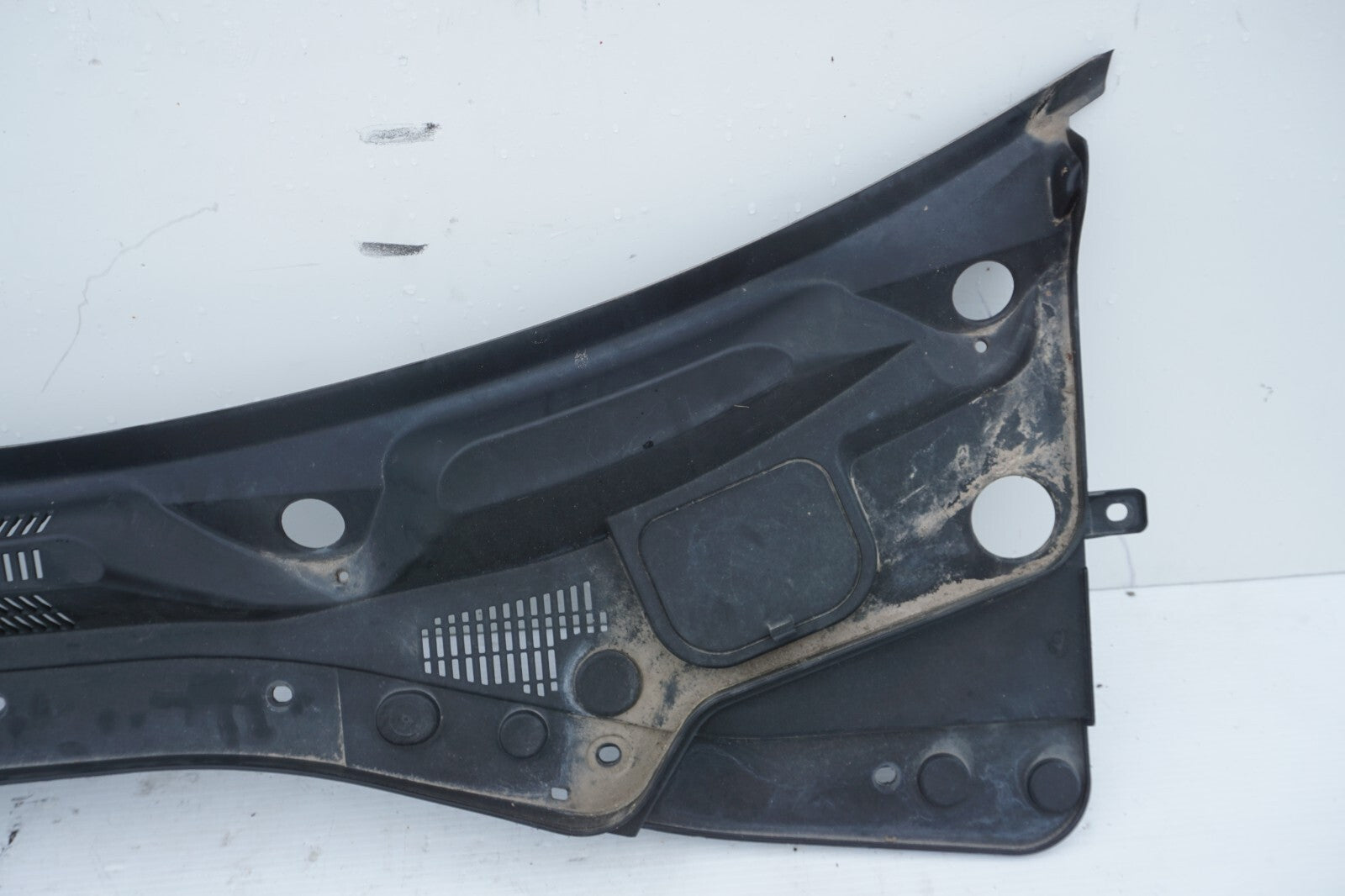 2014-2019 MASERATI GHIBLI WINDSHIELD WIPER COWL COVER PANEL GRILLE OEM