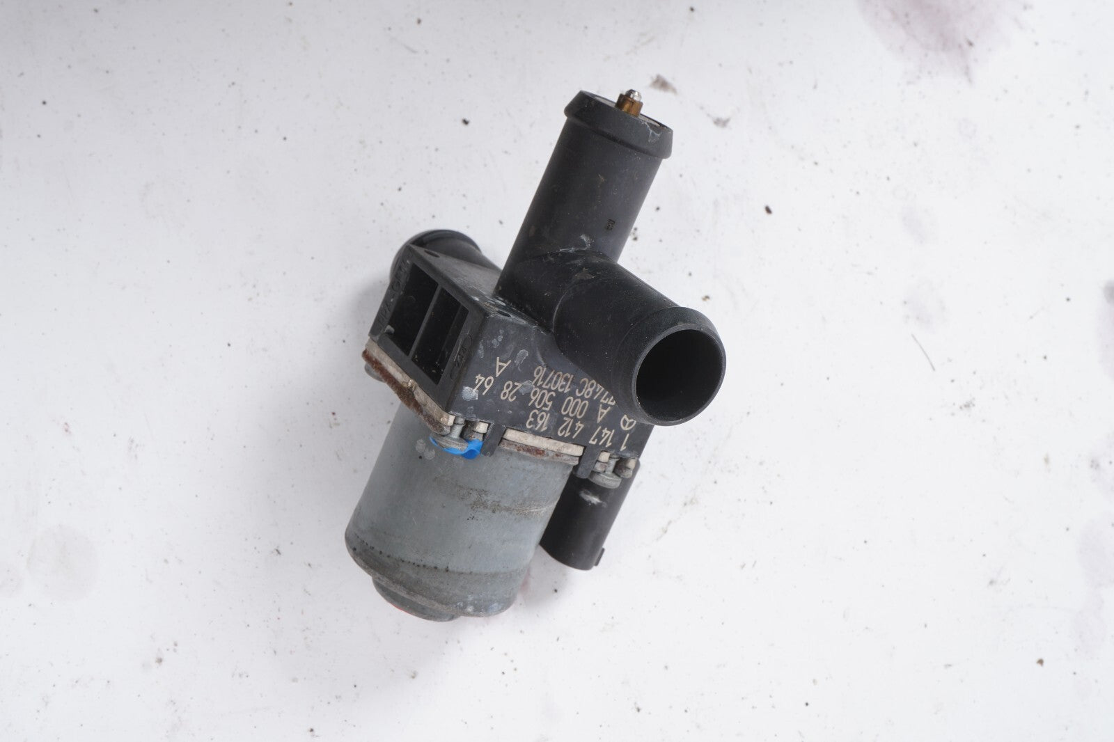 14-20 Mercedes S550 W222 Coolant Control Valve A0005062864  OEM