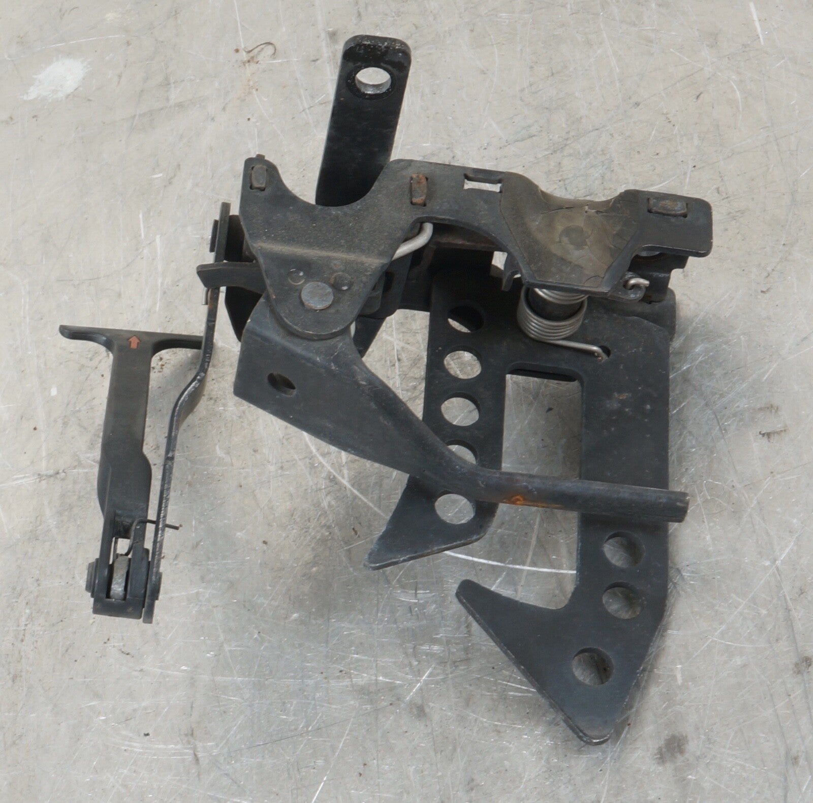 07-13 MERCEDES W221 S-CLASS HOOD LOCK LATCH CATCH MECHANISM 2218800264 OEM
