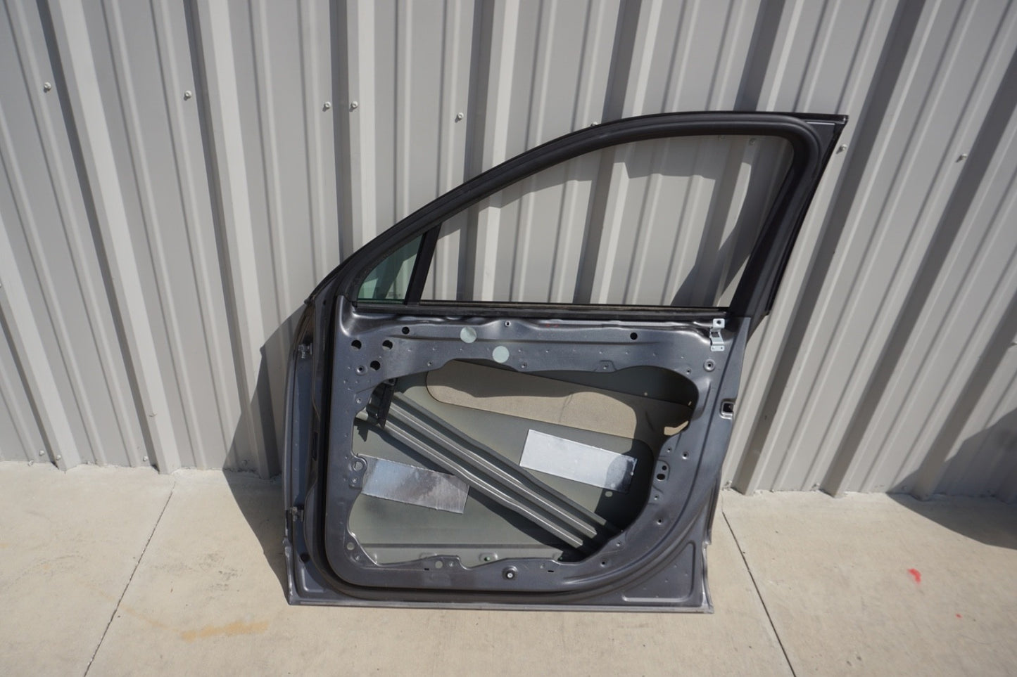 2011-2018 PORSCHE CAYENNE FRONT RIGHT DOOR COMPLETE COVER PANEL GRAY OEM