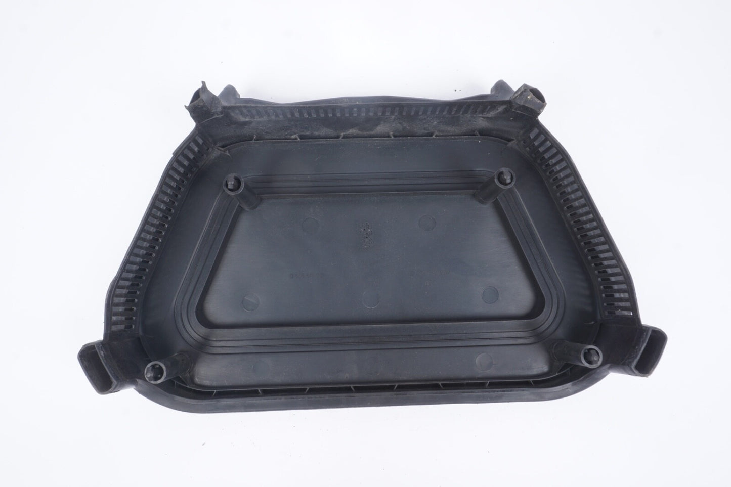 2004 - 2010 Audi A8 A8l D3 Cover Panel Trim Air Filter Cleaner 4E0819647c Oem