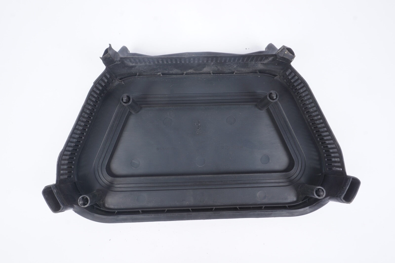 2004 - 2010 Audi A8 A8l D3 Cover Panel Trim Air Filter Cleaner 4E0819647c Oem