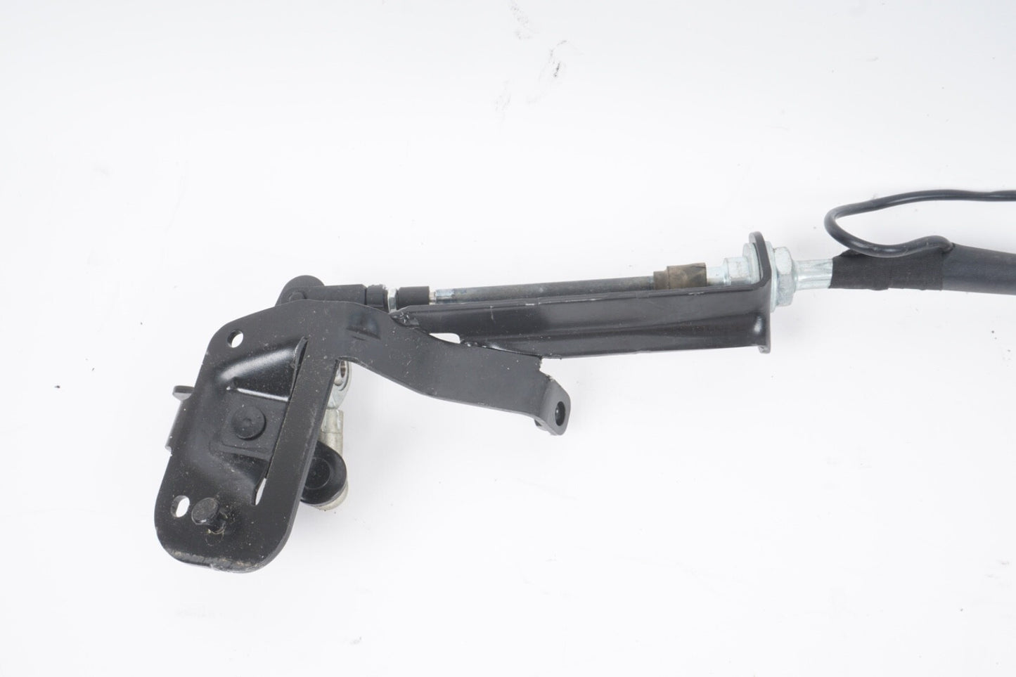 2003 - 2008 MERCEDES BENZ SL500 R230 REAR LOCK LATCH PART 12043110000