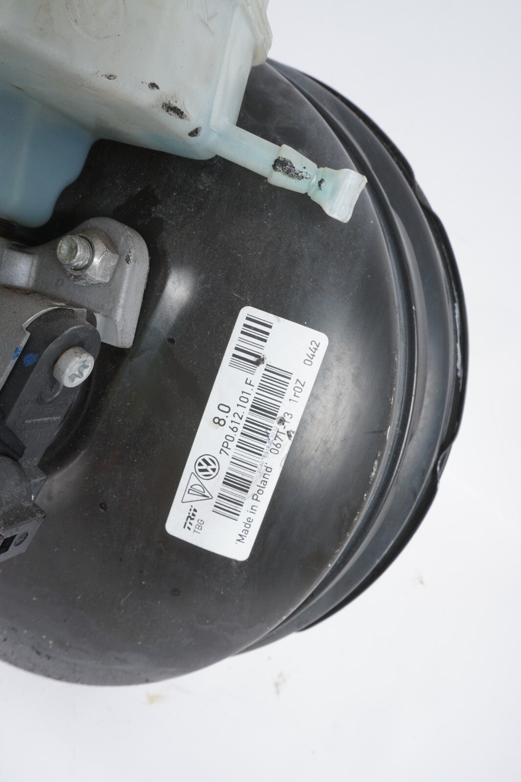 2011 - 2018 Porsche Cayenne 92A Brake Vacuum Booster Power Brake Master Cylinder