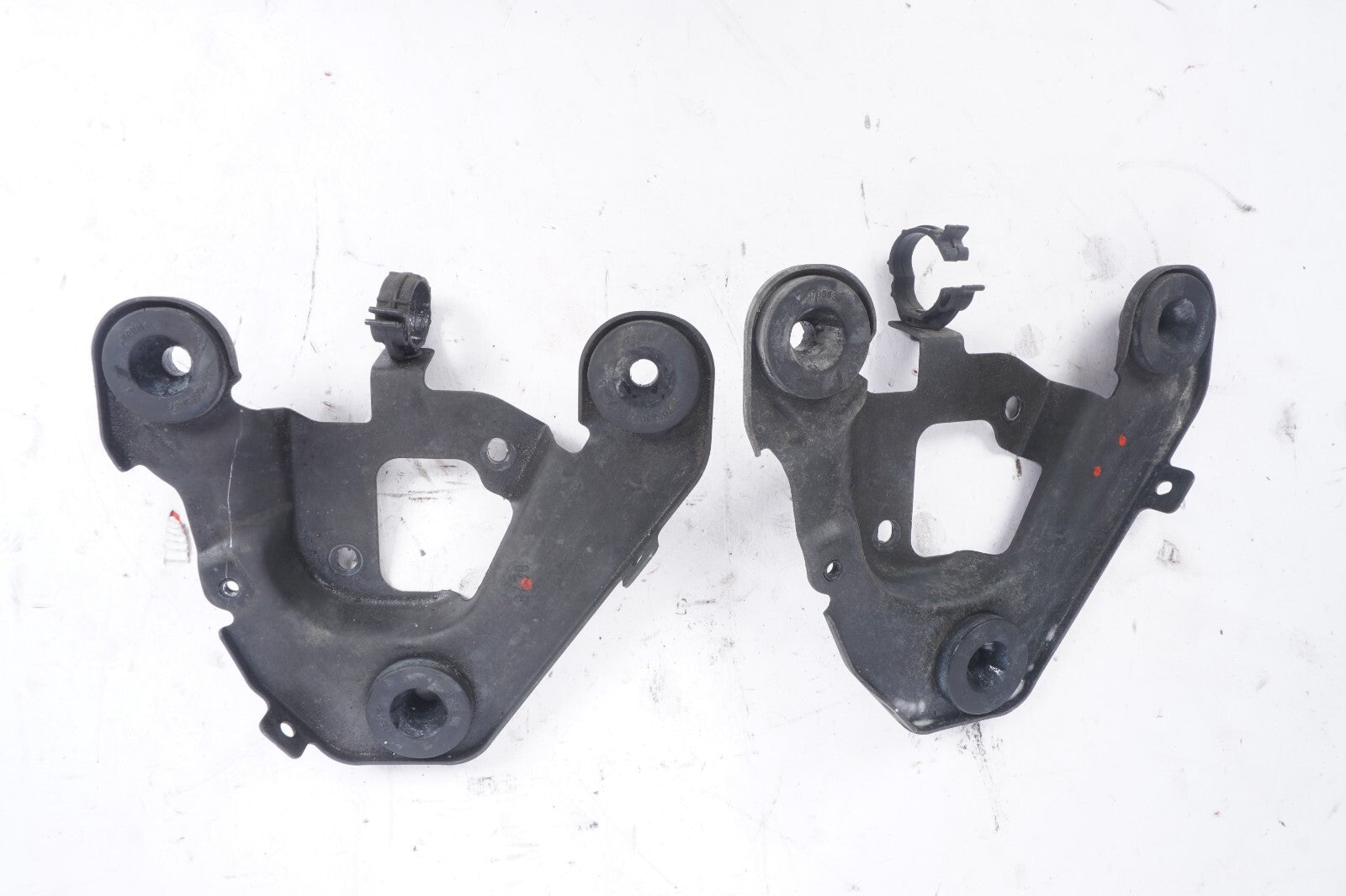 2014-2019 Maserati Ghibli Air Box Bracket Left & Right OEM