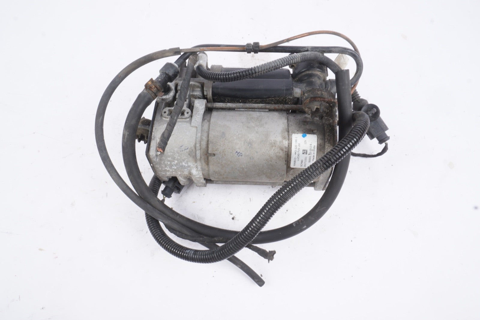 2004 - 2010 Audi A8 D3 Air Suspension Compressor Pump 4E0616007 D