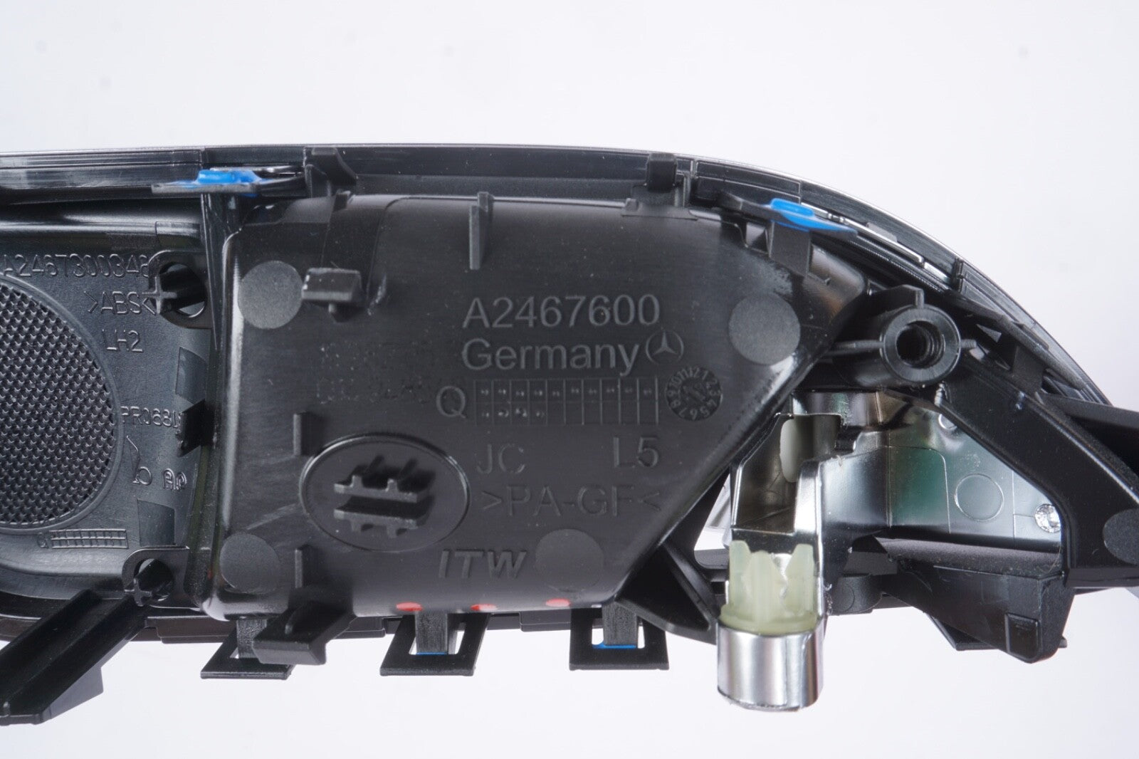 2015 - 2020 MERCEDES GLA250 X156 REAR LEFT SIDE INTERIOR DOOR PANEL HANDLE OEM