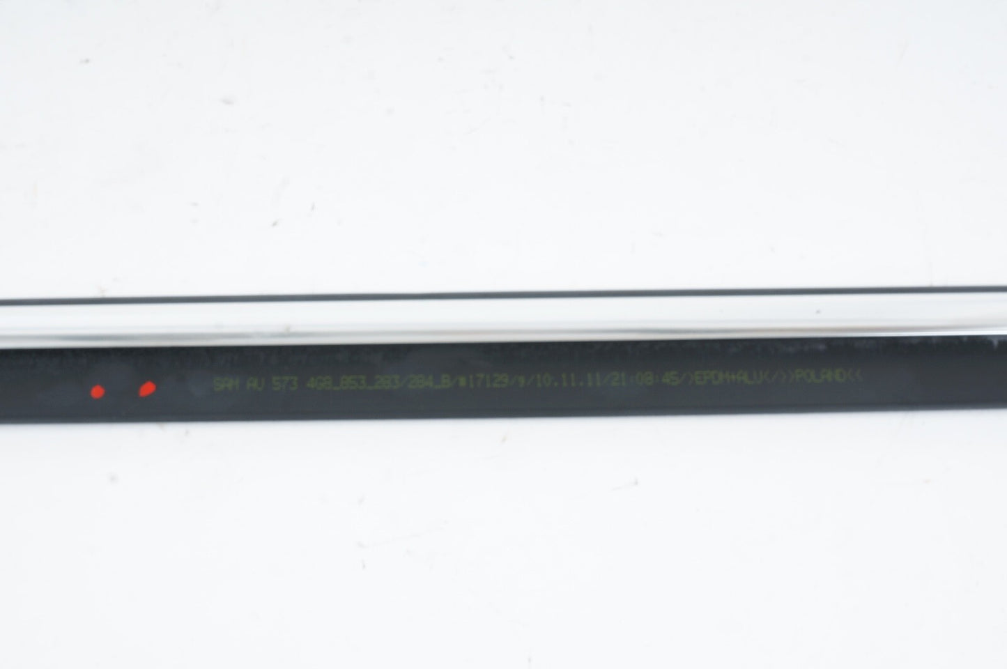 2012-2018 AUDI A7 FRONT LEFT DRIVER SIDE DOOR WINDOW BELT MOLDING 4G8853283B OEM