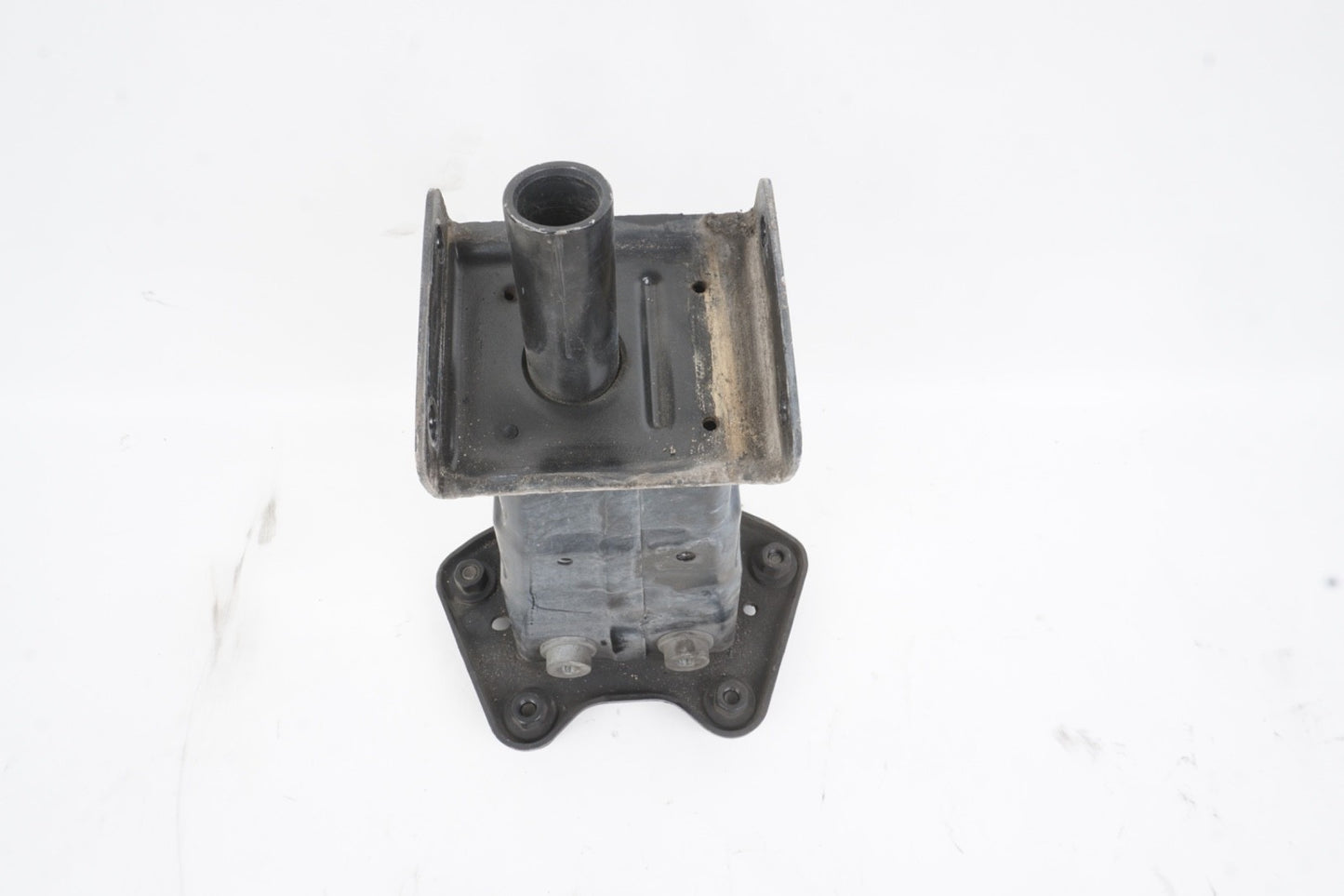 2007 - 2013 Mercedes W221 S550 Front Right Side Bumper Reinforcement Bracket Oem