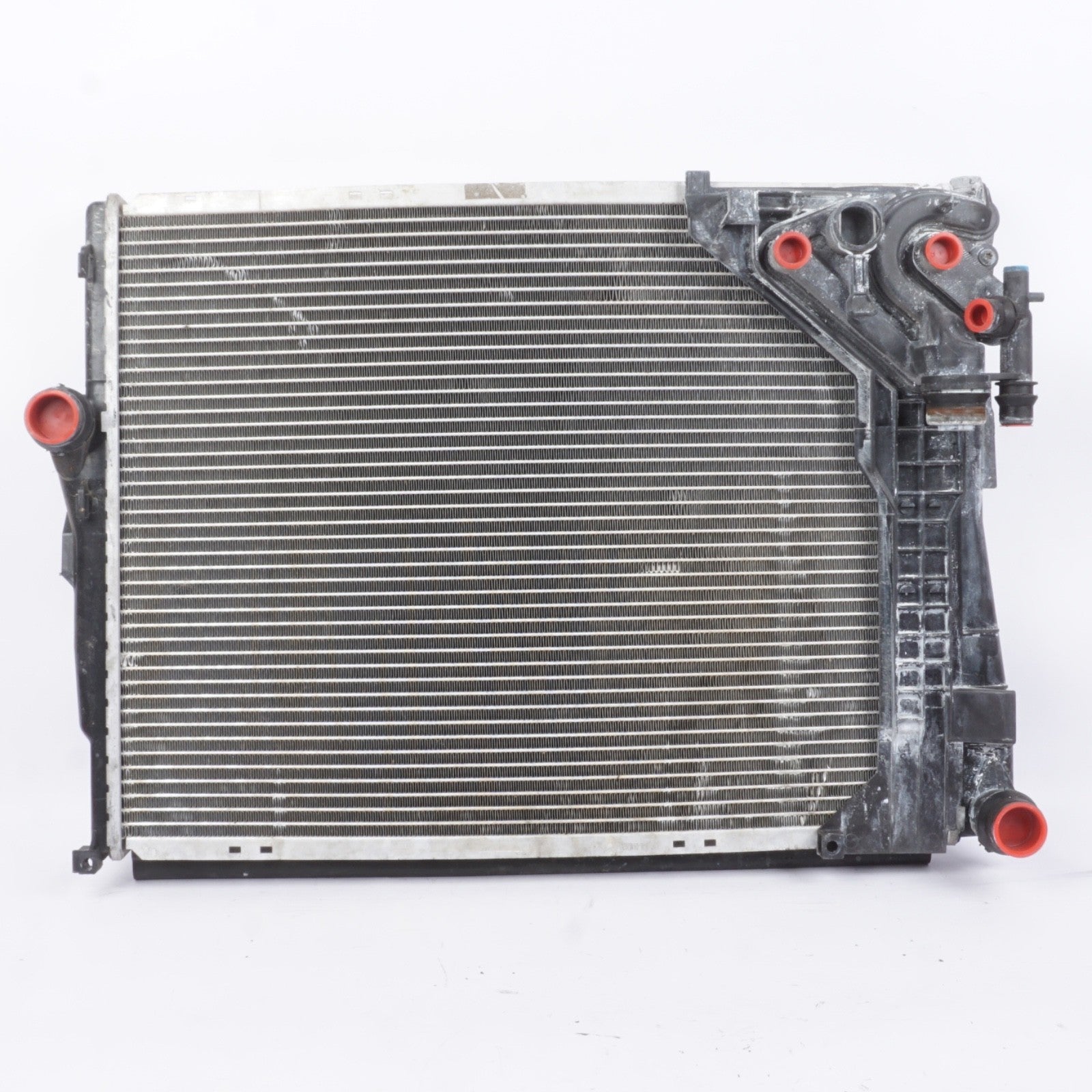 2011-2018 Porsche Cayenne 3.6 ENGINE COOLING RADIATOR