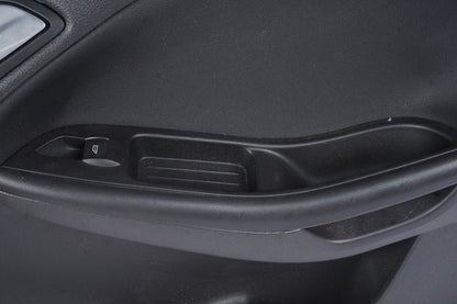 2015 - 2018 FORD FOCUS FRONT RIGHT PASSENGER SIDE DOOR TRIM PANEL OEM BLACK