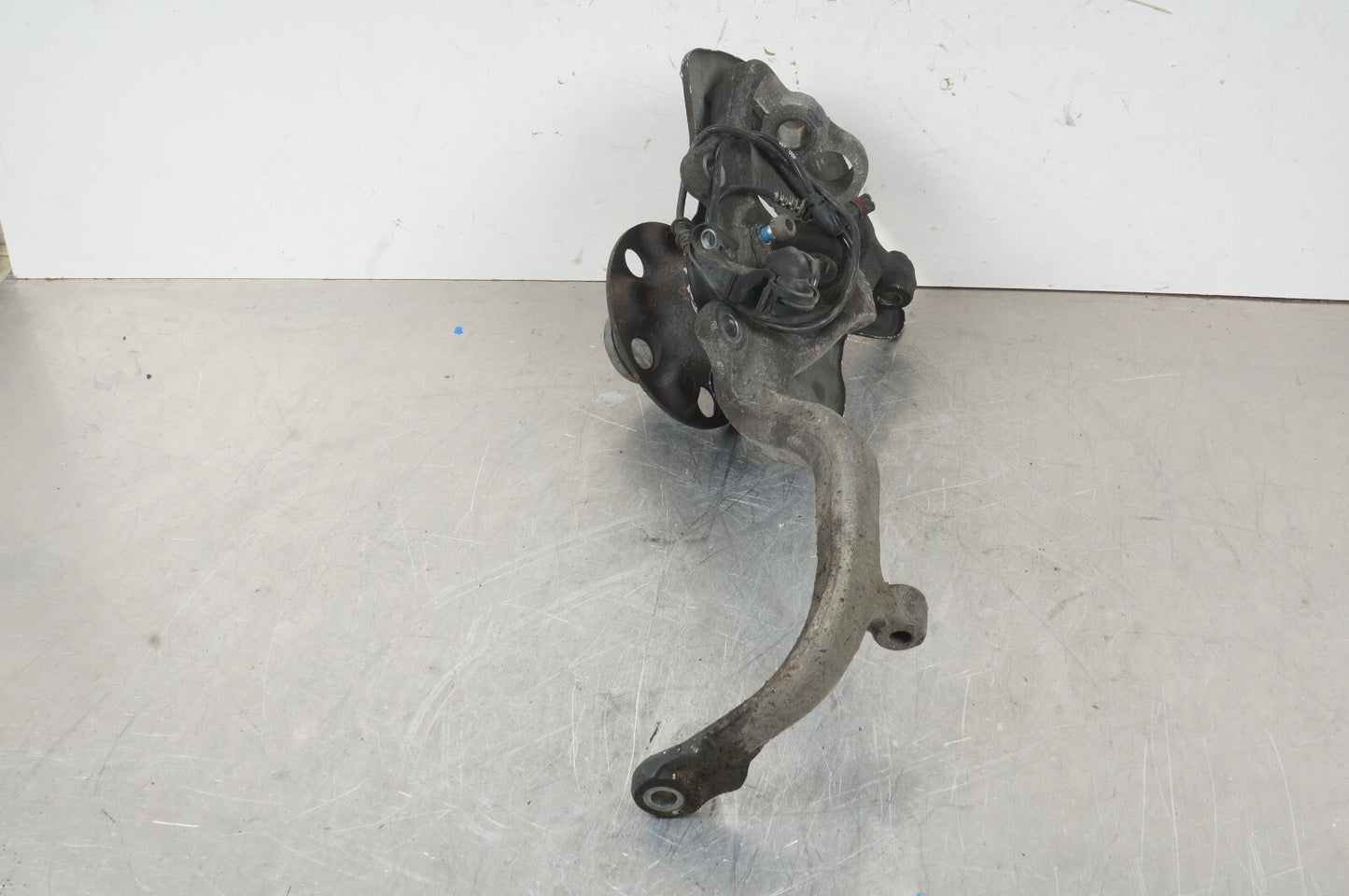 07-14 Mercedes W216 CL550 S550 Front Right Wheel Carrier Spindle Knuckle Hub RWD