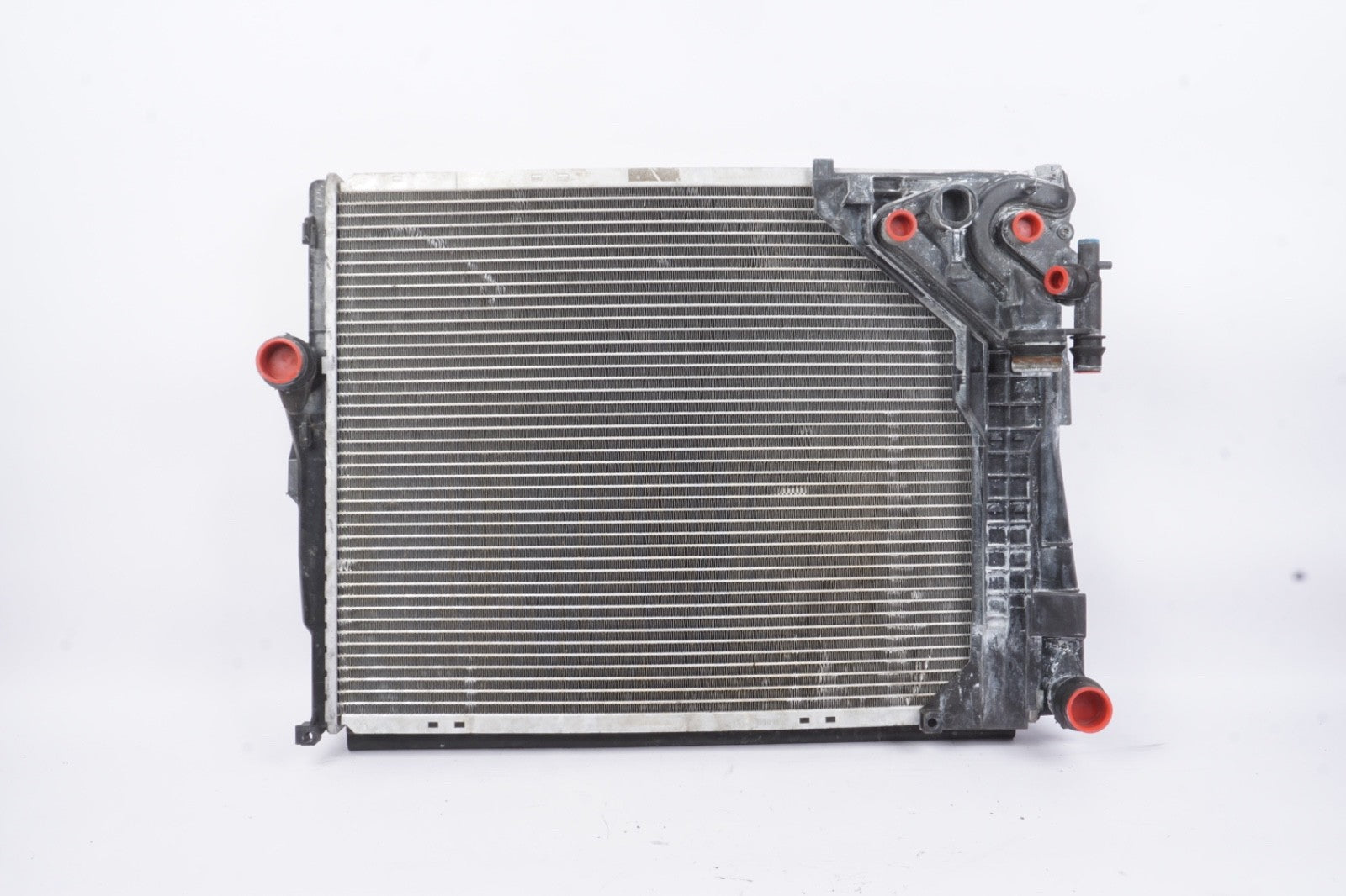 2011-2018 Porsche Cayenne 3.6 ENGINE COOLING RADIATOR