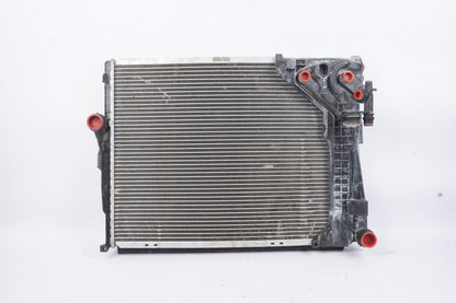 2011-2018 Porsche Cayenne 3.6 ENGINE COOLING RADIATOR