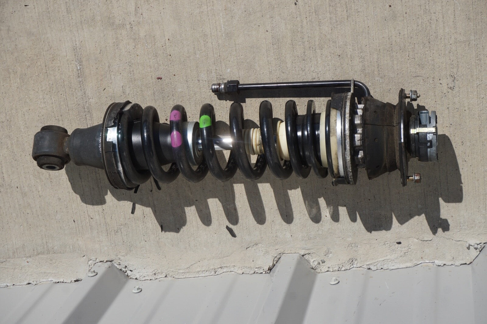 03-06 Mercedes R230 SL500 SL600 Rear Left Hydraulic Shock Strut Absorber OEM