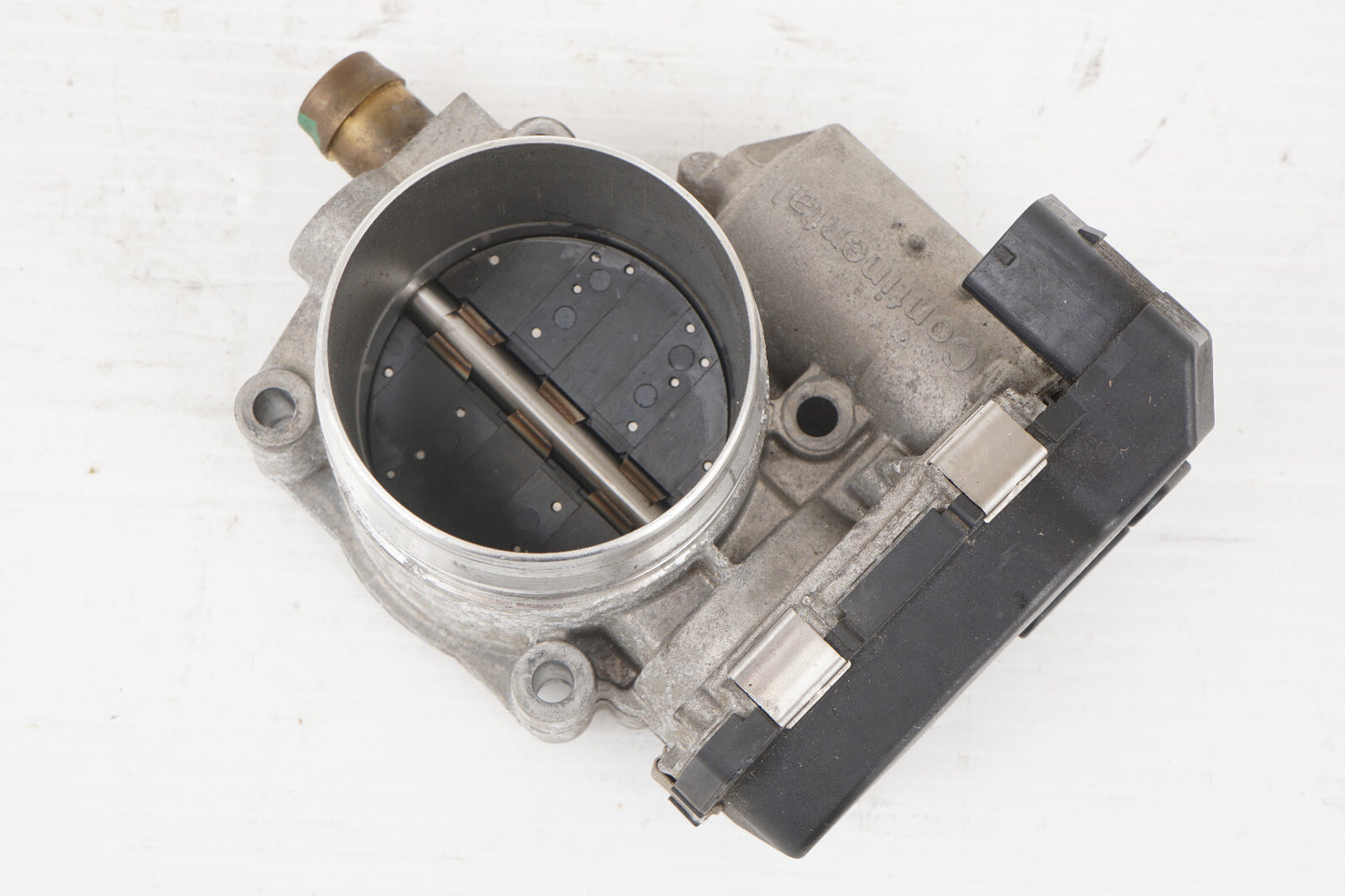 2014 - 2016 BMW 428i F32 THROTTLE BODY 7588625-04 OEM