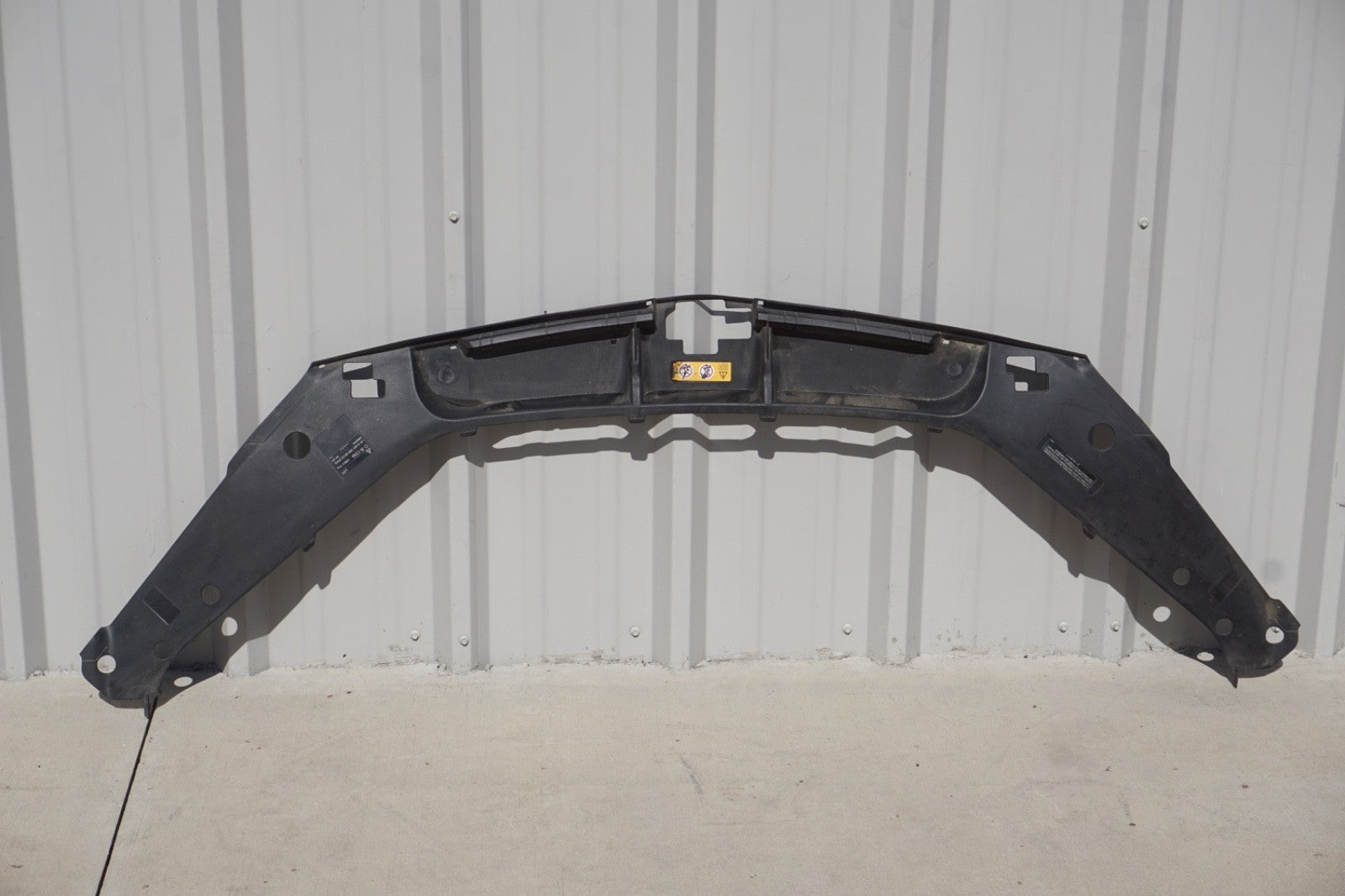 2012 - 2019 Mercedes X166 GL450 GLE350 Upper Radiator Support Top Cover
