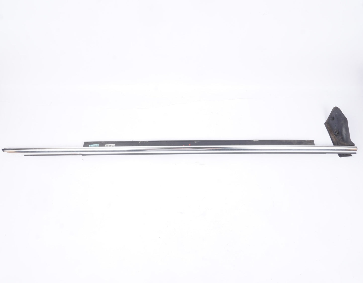 2011-2018 AUDI A8L QUATTRO FRONT PASSENGER SIDE DOOR WINDOW BELT MOLDING OEM